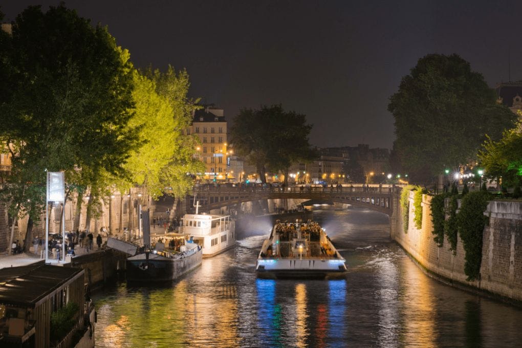 Paris pelo Rio Sena noite roteiro franca 8 dias
