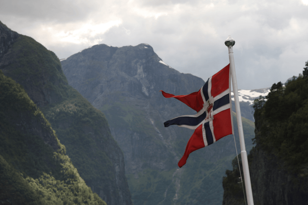 noruega servia