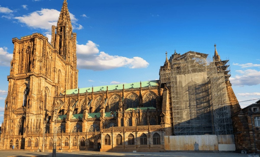 data de construção da catedral de notre dame