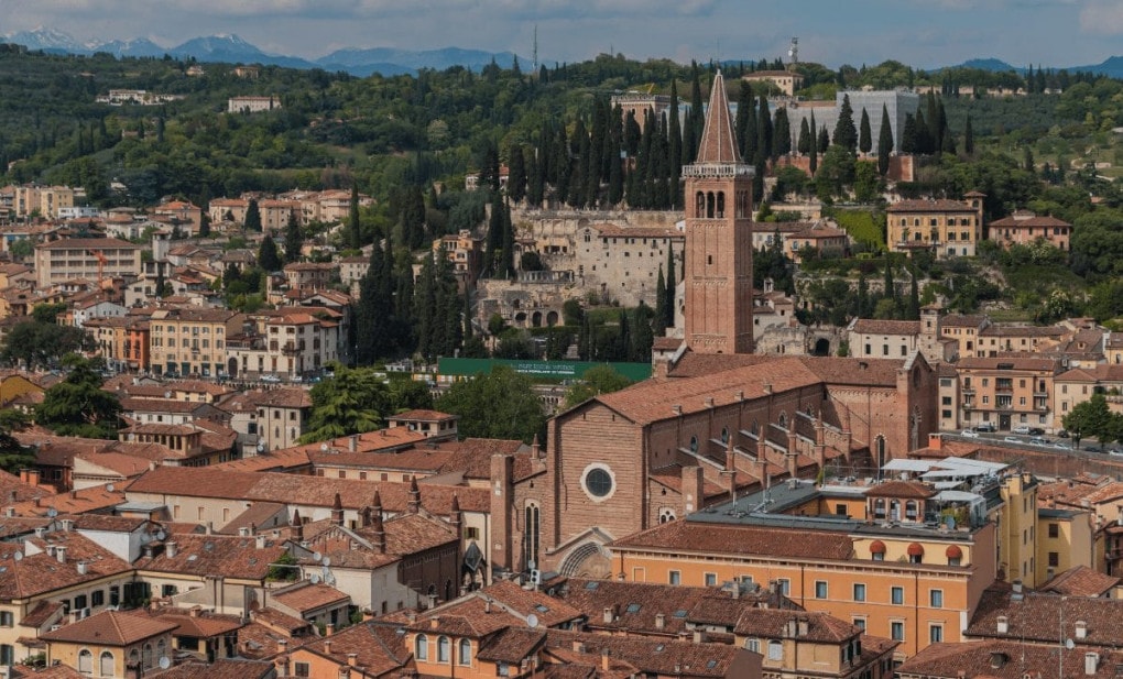 o que fazer em verona a noite