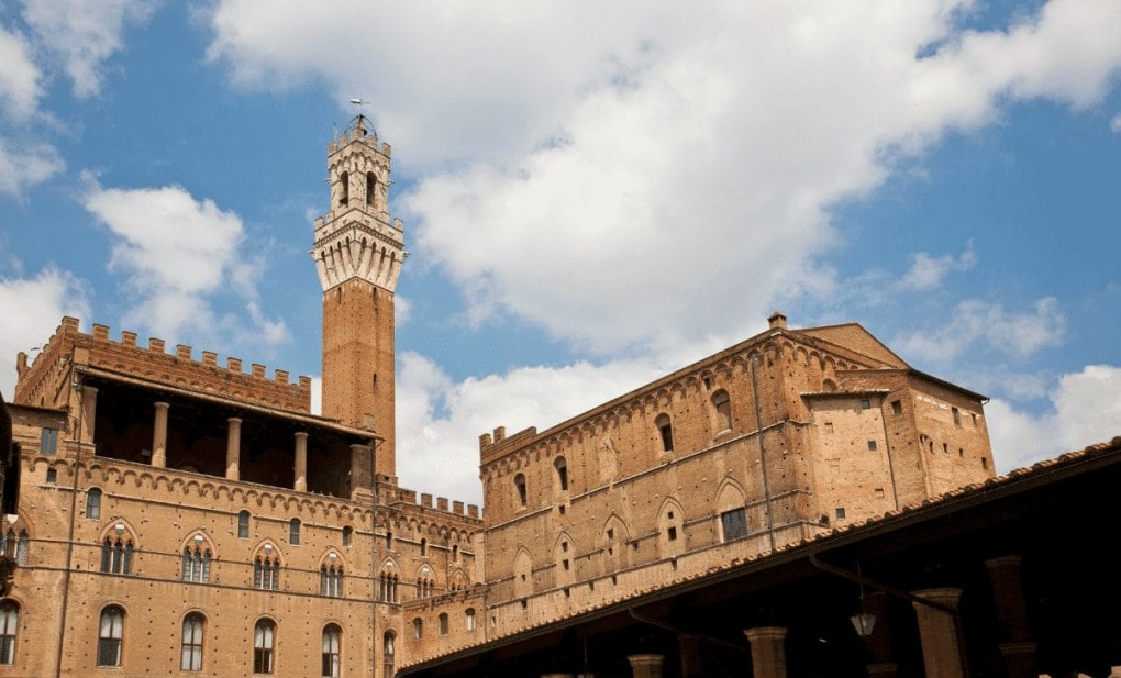 o que fazer em siena a noite