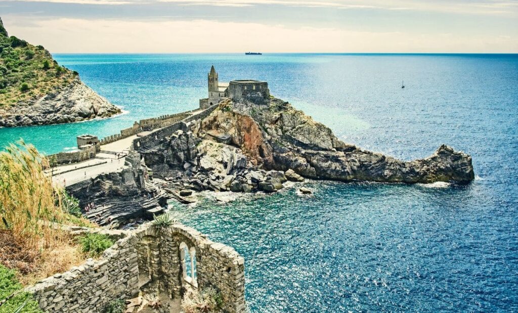 cinque terre onde fica